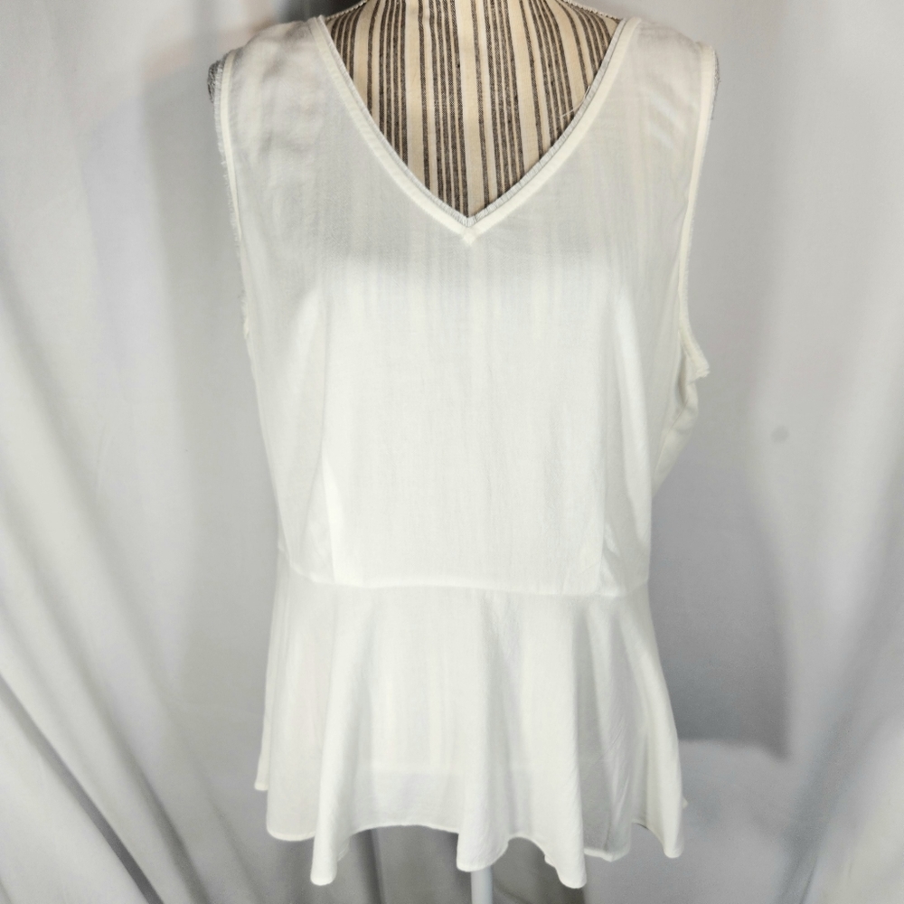 Worthington White V Neck and V Back Sleeveless Ruffle Tier Hem Top Plus Size 14